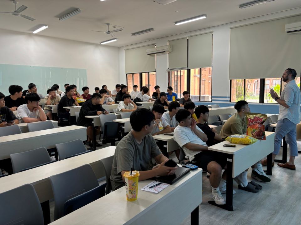 外籍老師授課